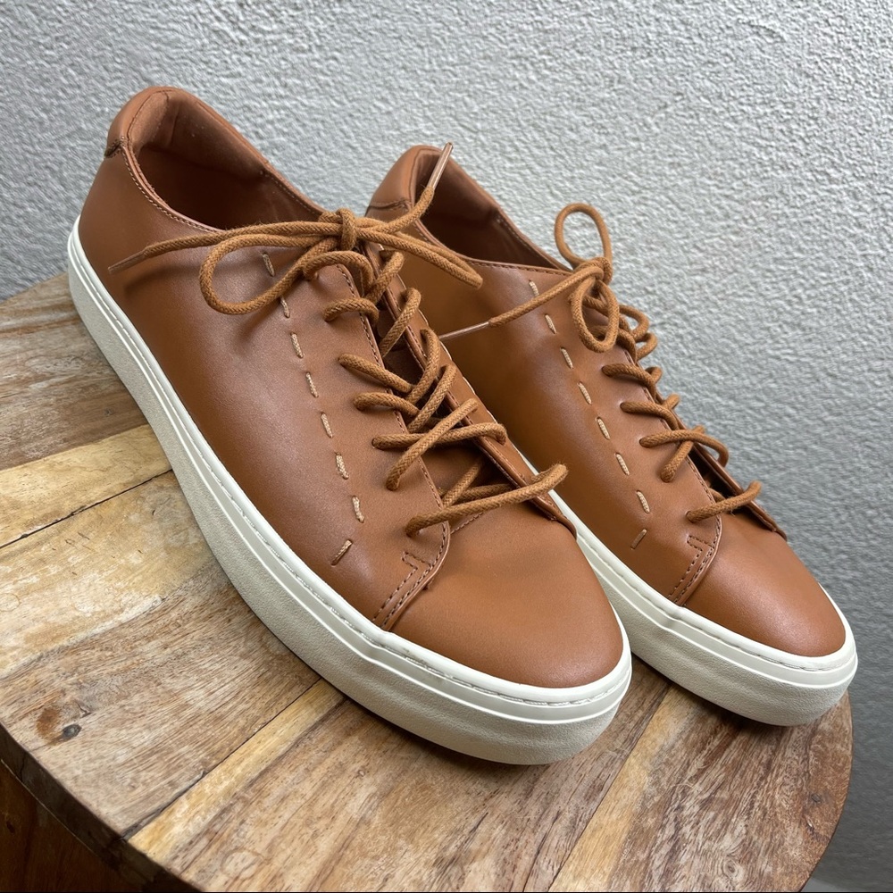 Universal Thread l 11 Men’s Caramel Brown Vegan Faux Leather Lace-up Sneakers